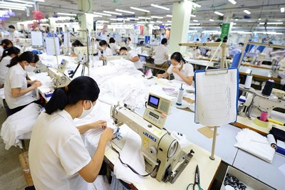 Tăng tốc xuất khẩu hàng dệt may