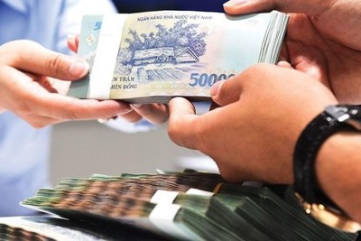 Tiền gửi thanh toán của dân cư tại ngân hàng liên tiếp giảm mạnh