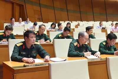 Đầu tư nguồn lực xây dựng lực lượng chuyên trách trang bị phòng thủ dân sự