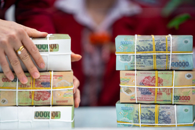 Người dân gửi hơn 415 nghìn tỉ đồng vào ngân hàng chỉ trong 3 tháng