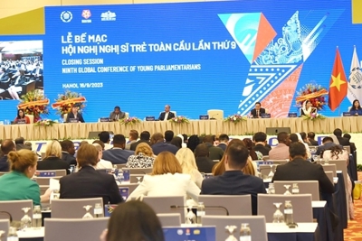 Hội nghị Nghị sĩ trẻ toàn cầu lần đầu tiên thông qua Tuyên bố Hội nghị