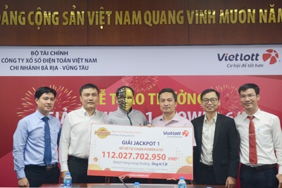 Mua vé số như một hình thức đầu tư, khách hàng trúng 112 tỷ đồng