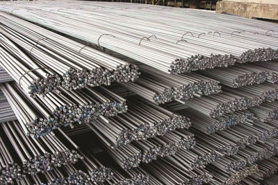 Giá thép “phi mã” vào cao điểm mùa xây dựng