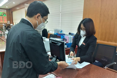 Thanh toán không dùng tiền mặt: Chuyển biến nhận thức, thay đổi thói quen