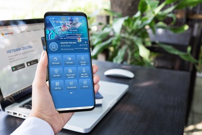 Vietbank miễn giảm nhiều loại phí, hướng tới xã hội không dùng tiền mặt