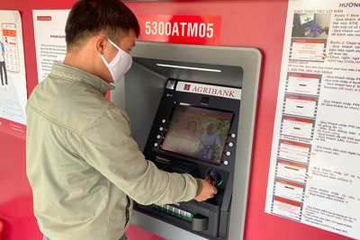 Đẩy mạnh phát triển ngân hàng điện tử