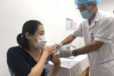 Novaland hỗ trợ kinh phí mua Vắc xin phòng, chống Covid-19 cho TP. Cần Thơ