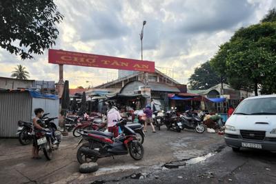 Tổ chức, quản lý chợ truyền thống hài hòa với đô thị hiện đại