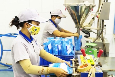 Sản xuất công nghiệp giảm mạnh