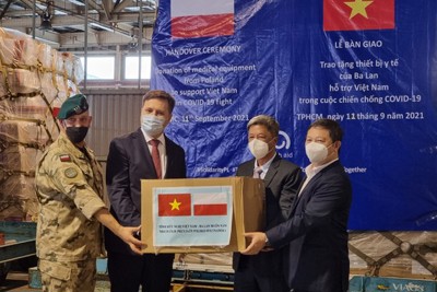 Hải quan TP. Hồ Chí Minh thông quan lô hàng gần 84 tỷ đồng do Chính phủ Ba Lan viện trợ