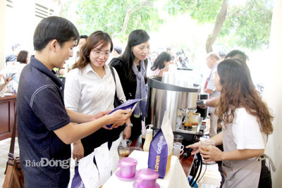 Nhộn nhịp kết nối, tiêu thụ hàng Việt