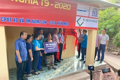 Eximbank trao tặng nhà tình nghĩa tại tỉnh Nghệ An