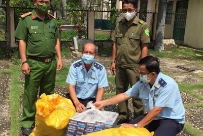 Kịp thời bắt giữ 2 vụ tập kết thuốc lá điếu ngoại nhập lậu