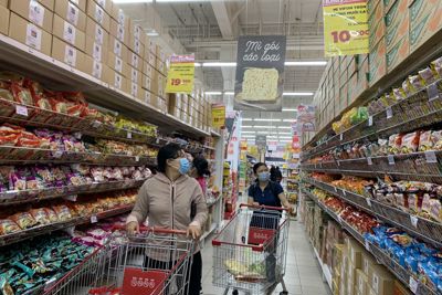 Tổng mức bán lẻ hàng hóa và doanh thu dịch vụ tăng 18,5%