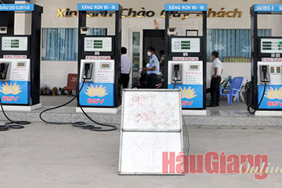 Nỗ lực tháo gỡ khó khăn, đưa kinh tế - xã hội phát triển