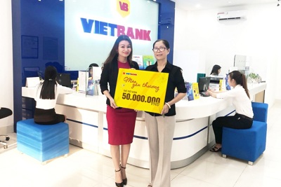 Hơn cả một vốn bốn lời, gửi 5 triệu trúng 50 triệu tại Vietbank 