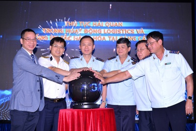 Chống ùn tắc hàng hóa tại cảng Cát Lái