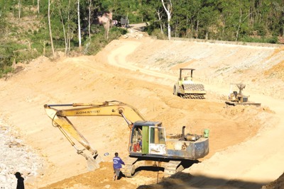 Đấu thầu: Chọn giá rẻ hay năng lực? 