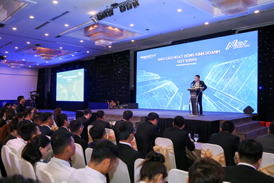 Tập đoàn Hưng Thịnh trao tặng gần 500 chuyến du lịch Hồng Kông cho nhân viên
