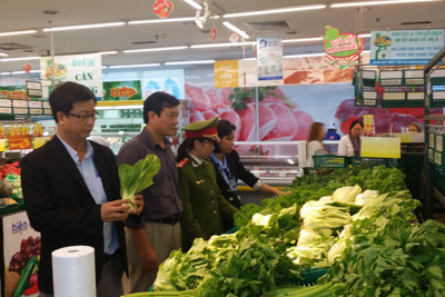 Kiểm soát chặt chẽ nguồn cung thực phẩm trong dịp Tết Nguyên đán