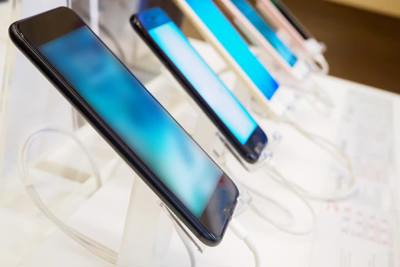 [Video] Doanh số smartphone toàn cầu giảm sốc, Apple mất vị thế công ty nghìn tỷ đô
