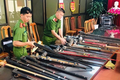 [Video] Chặn nguồn phát sinh tội phạm từ việc siết chặt công tác quản lý vũ khí, vật liệu nổ, công cụ hỗ trợ