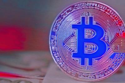 Sau cú rơi thẳng đứng, Bitcoin khó lập đỉnh mới