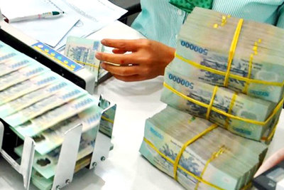 Lãi suất liên ngân hàng giảm mạnh, Ngân hàng Nhà nước cấp tập hút tiền về