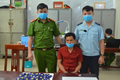 Bắt 2 đối tượng, thu trên 7.000 viên ma túy tổng hợp