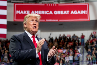 Kinh tế Mỹ mạnh lên, Tổng thống Trump càng có thêm lợi thế