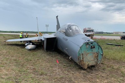 [Infographics] F-15C "bay mũi" khi tiếp đất từng là "đại bàng bất bại" của không quân Mỹ