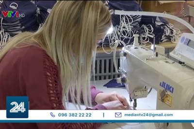 [Video] Khẩu trang Pháp ế ẩm khi dịch bệnh lắng dịu