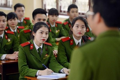 [Video] Sỹ quan công an được kéo dài thời gian làm việc tới 70 tuổi