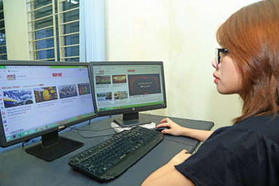  Thu phí đọc báo điện tử, cơ hội nào cho thành công?