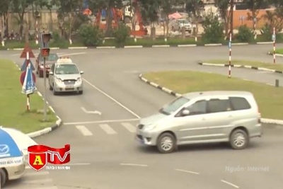 [Video] Sẽ thí điểm giám sát trực tiếp thi bằng lái xe qua camera