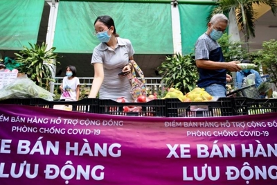Giá thực phẩm ngày 16/7: Rau củ quả giữ giá, thêm nhiều điểm bán hàng lưu động
