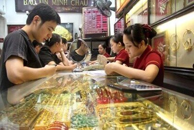  Giá vàng hôm nay 17/7: Vàng trong nước đồng loạt giảm mạnh