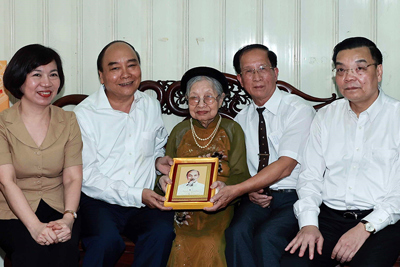 Đảng, Nhà nước và nhân dân đời đời nhớ ơn các anh hùng, liệt sĩ, thương binh, người có công với cách mạng