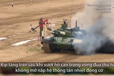 [Video] Đội Iran bị cháy xe vì phạm sai lầm khi đua tăng ở Nga