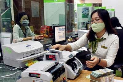 Đảm bảo hoạt động giao dịch tiền mặt trong điều kiện dịch COVID-19