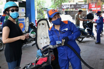  Giá xăng dầu tiếp đà giảm
