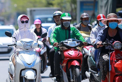 [Video] Thị trường khẩu trang đắt khách vì ô nhiễm không khí