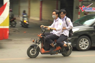 [Video] Tái diễn tình trạng học sinh vi phạm Luật An toàn giao thông