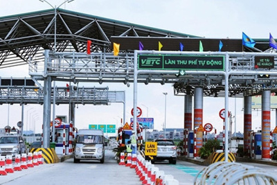 Dừng thu phí các trạm không chuyển sang thu điện tử không dừng
