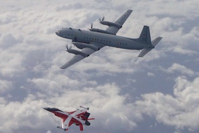 [Ảnh] Khám phá trinh sát cơ khổng lồ IL-20M Nga vừa bị F-16 NATO lao lên chặn