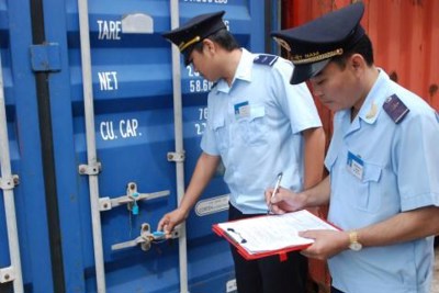 [Video] Tổng cục Hải quan cảnh báo tình trạng gian lận mặt hàng sắt, thép nhập khẩu