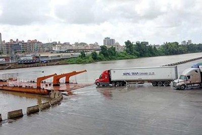 Đề xuất giải pháp khuyến khích xuất khẩu chính ngạch qua các cửa khẩu quốc tế, cửa khẩu chính