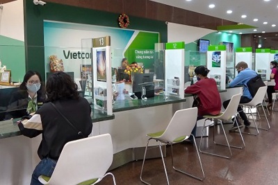 Vietcombank giảm lãi suất cho khách hàng vay bị ảnh hưởng của dịch Covid-19