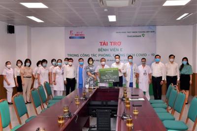Vietcombank hỗ trợ 2 tỷ đồng cho Bệnh viện E phòng, chống dịch Covid-19