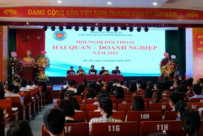 Hải quan Hà Nội đối thoại với hơn 200 doanh nghiệp xuất nhập khẩu